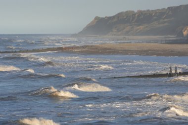 Norfolk sahilindeki kaba deniz