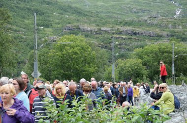 Büyük cruise gemi grubuyla rock rehber tren Tur