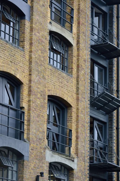 Docklands flat conversion in portrait — Stock Photo, Image