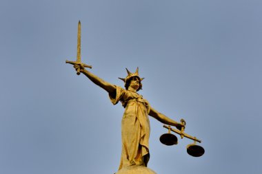 Heykel old Bailey'i üstüne