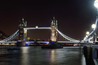 Tower bridge gece