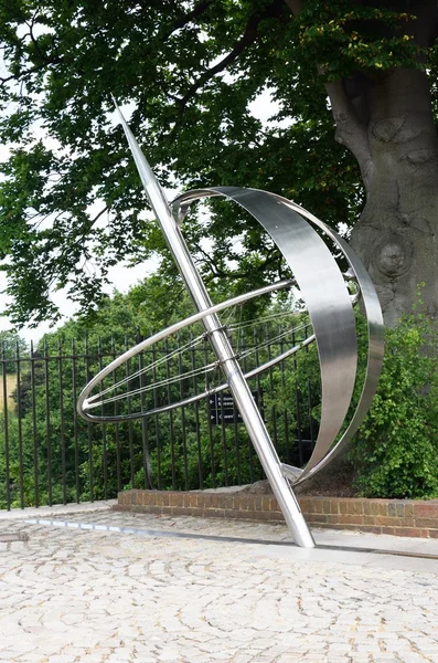 Steel object marking greenwich  meridian line — Φωτογραφία Αρχείου