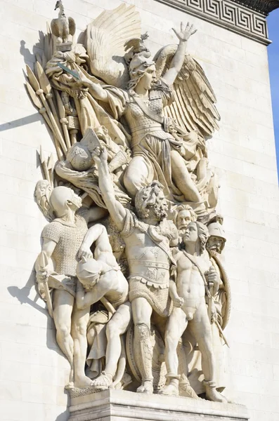 Arc de Triomphe üzerinde ayrıntılı oymalar — Stok fotoğraf