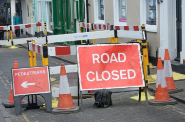 kapalı yol işaretleri
