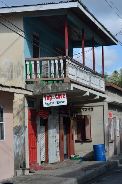 Corri verso il basso locali caffè nel villaggio — Foto Stock