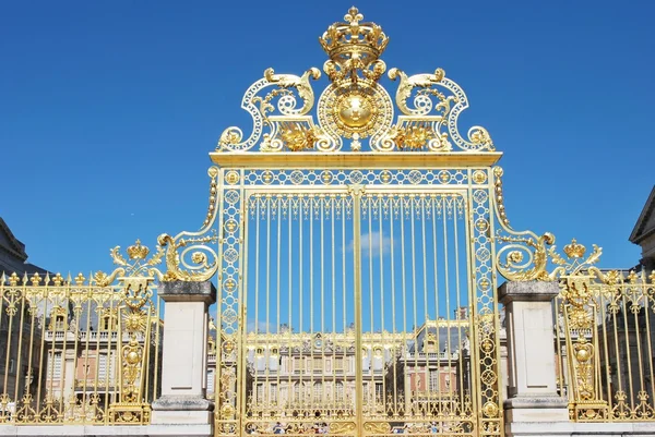 Golden gate in kasteel van versailles — Stockfoto