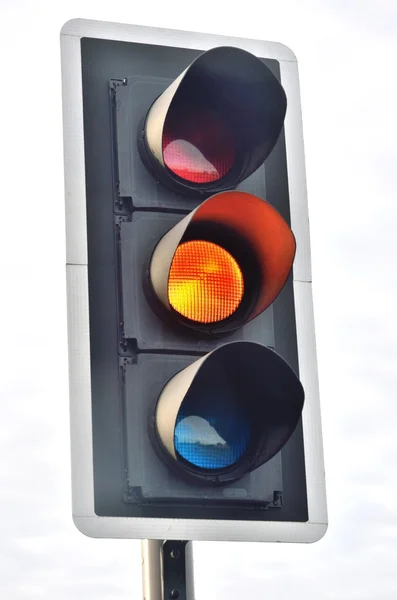 Sinal de semáforo em Amber — Fotografia de Stock