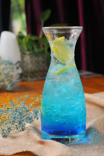 Blaues Soda Zitronenlimonade — Stockfoto