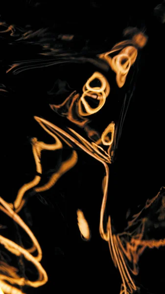 Karanlık bir arka planda Edison lambası