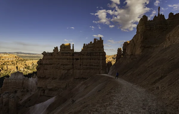 Passeggiata lungo il sentiero del Bryce Canyon — Foto Stock