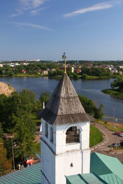 Manastırı çan kulesi ve Yaroslavl sayısı. Rusya