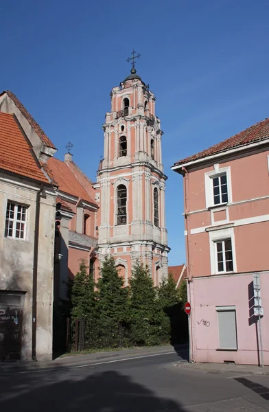 钟楼的所有圣徒教会在维尔纽斯 — 图库照片
