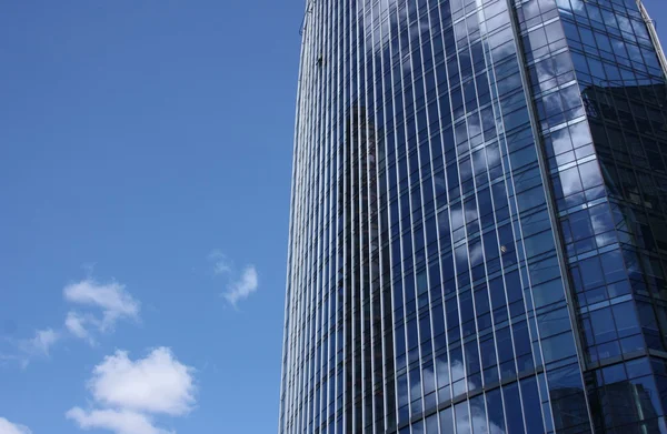 Fragmento de edificio moderno — Foto de Stock