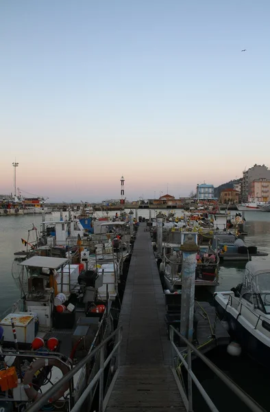 Barcos de pesca. Porto em Gabicce Mare — Fotografia de Stock