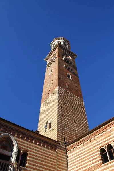 Torre Lamberty em Verona, Itália — Fotografia de Stock