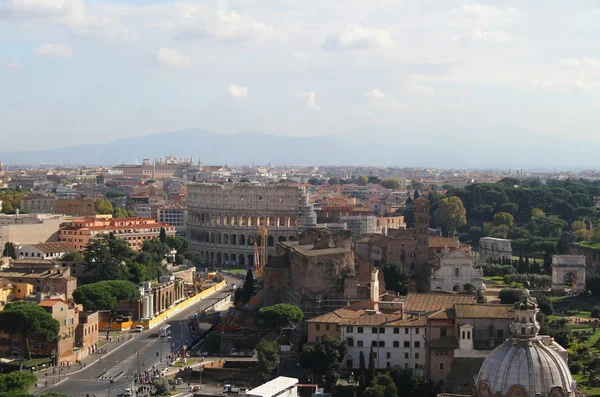 ローマ - 都市の一般的なビュー — ストック写真