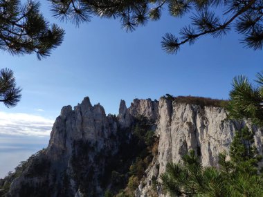 Kırım yarımadasının güney kıyısındaki Ai-Petri Dağı 'nın tepesinden Karadeniz manzarası