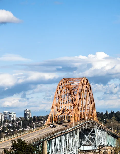 Pattullo-Brücke an sonnigem Tag — Stockfoto