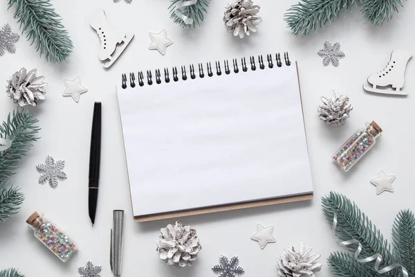 Nowy Rok Christmas Płaski Leżał Pustym Notebooka Przestrzeń Kopii Gwiazdy — Zdjęcie stockowe