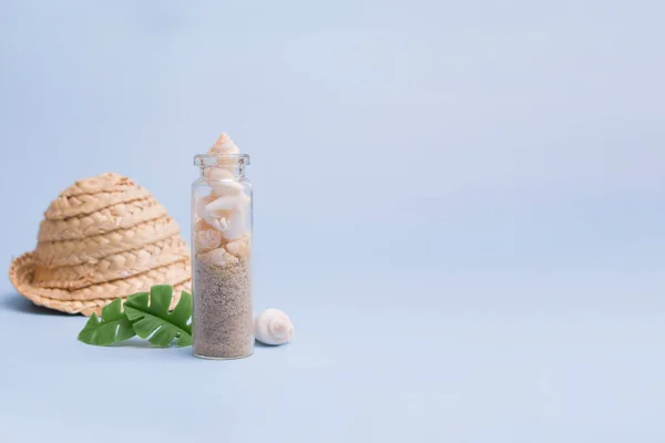 Minimalistic Summer Idea Mini Bottle Small Shells Sand Copy Space — Stock Photo, Image