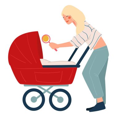 Anne, bebek arabasında yeni doğmuş çocukla oynuyor.