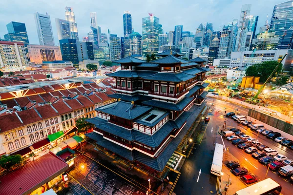 Buddha Toothe Relic Temple Chinatown Con Quartiere Degli Affari Singapore — Foto Stock