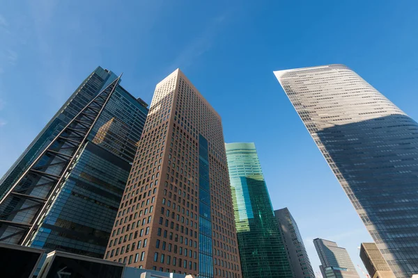 Edificios Modernos Oficinas Cielo Azul Japón Shinjuku Ward Shiodome Tokio — Foto de Stock