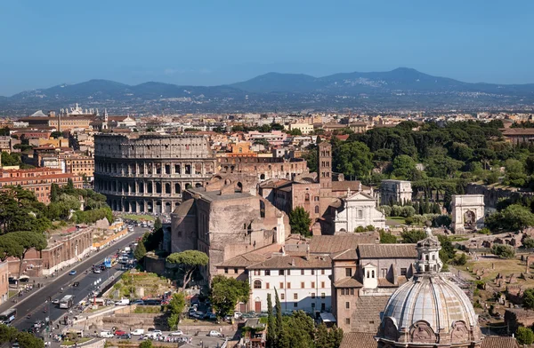 Koloseum a Forum Romanum — Stock fotografie