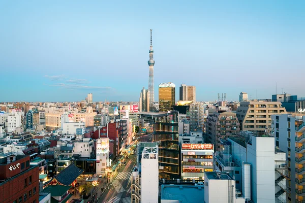 Asakusa distriktet på natten. Tokyo - Japan — Stockfoto