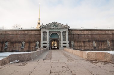 Kale duvarı. Neva gates. Kış, St Petersburg.