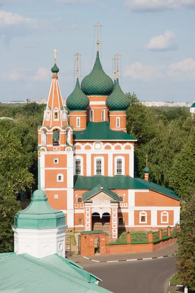 A Igreja do Arcanjo Miguel em Yaroslavl, Rússia. Ver f — Fotografia de Stock