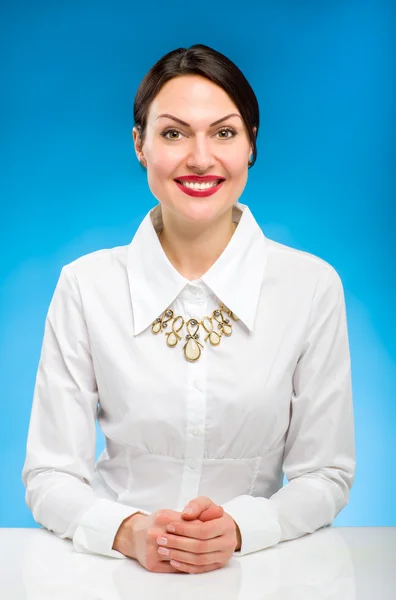 Retrato de modelo feminino bonito — Fotografia de Stock