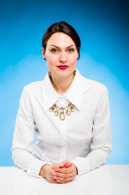 Güzel bir kadın modelin portresi.