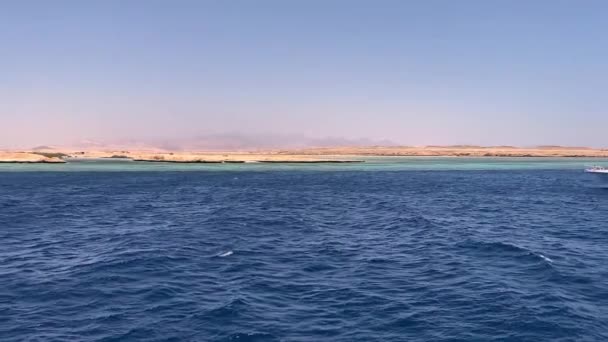 Egipto Sur Sinaí Gobernación Mar Rojo 2021 Barco Motor Vela — Vídeos de Stock