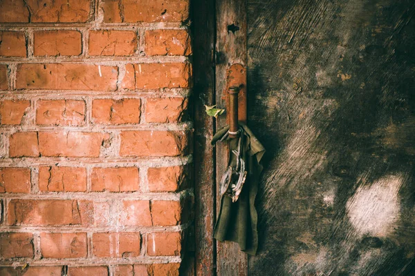 Fachada Del Edificio Ladrillo Vintage Dañado Con Elementos Antiguos — Foto de Stock