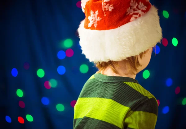 クリスマス帽子の少年 — ストック写真