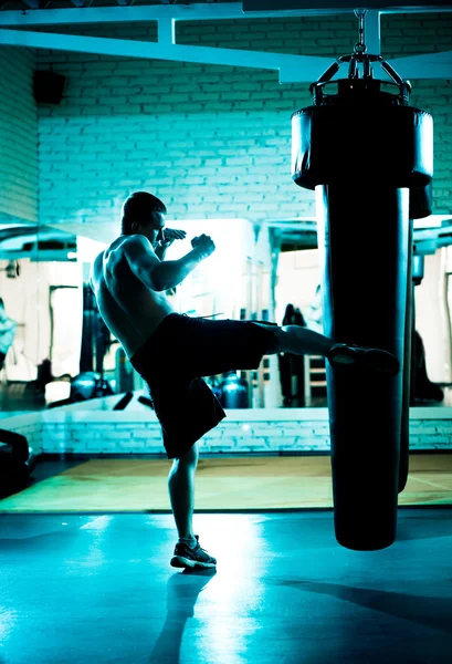 Allenamento di kick boxing — Foto Stock