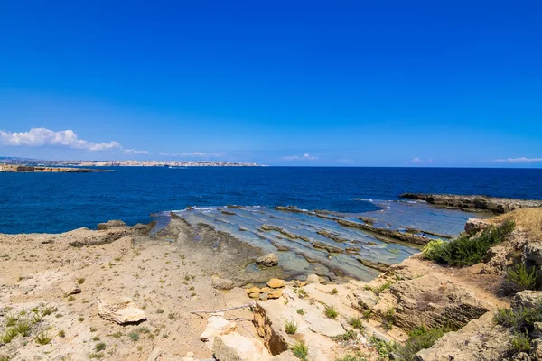 Praia na Sicília - Reserva do plemmirio em Siracusa — Fotografia de Stock