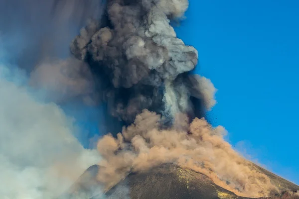 Etna volcano eruption — Stock Photo, Image