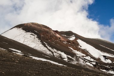 Etna volkanın Zirvesi kraterler