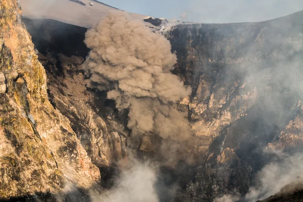 Csúcstalálkozó kráter az Etna vulkán — Stock Fotó