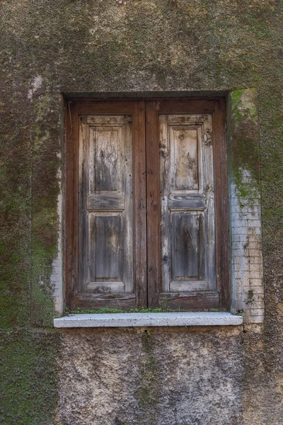 Ein altes Fenster — Stockfoto