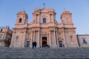Noto, İtalya - 06 Şubat 2016: Sicilya Barok tarzında inşa edilmiş şehir.