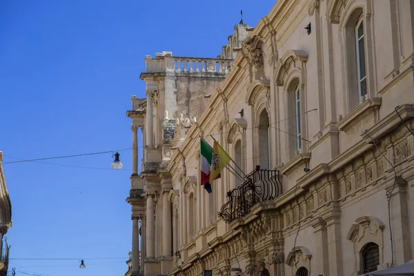 Noto, Itálie - 06 únor 2016: Město postavené ve stylu sicilského baroka. — Stock fotografie