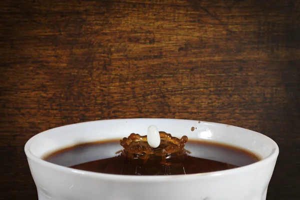 Café con salpicadura de leche — Foto de Stock