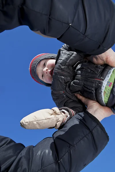 Son in his fathers shoulders — Stock Photo, Image