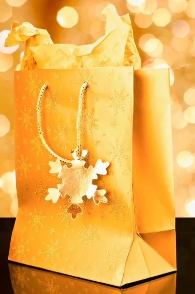 Zlatá Dárková taška — Stockfoto