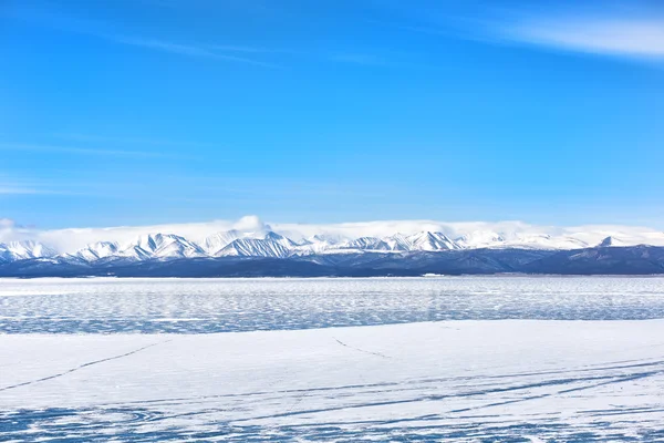 Lake Hovsgol in maart — Stockfoto