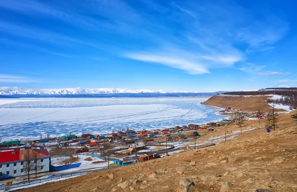 호수 Hovsgol의 해 안에 Turt 마 (Khankh) 합계 센터 — 스톡 사진