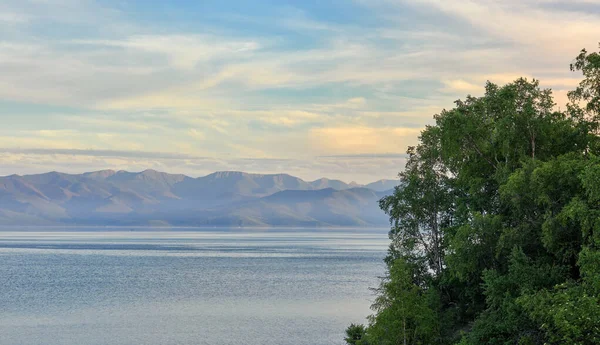 Paesaggio Serale Sul Lago Baikal Catena Montuosa Hamar Daban Sulla — Foto Stock